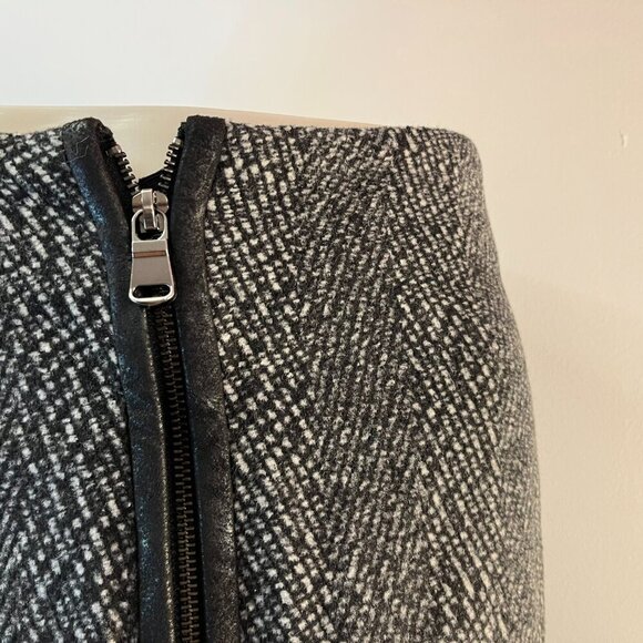 Highline Collective Women's Charcoal Herringbone Skirt - Size XL - NWT $89 - Picture 3 of 4